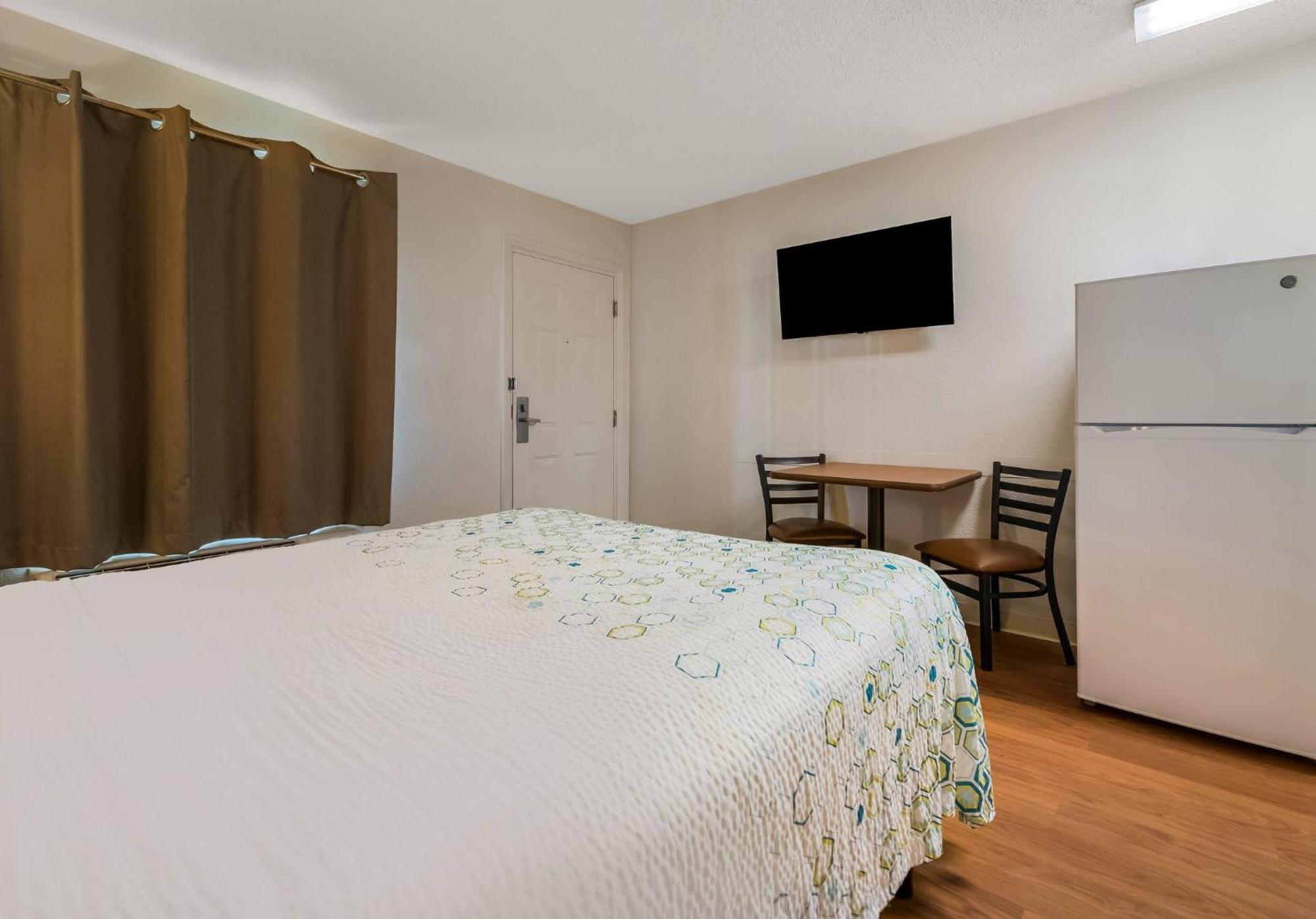 Hometowne Studios By Red Roof Orlando - Ucf Area Alafaya Ngoại thất bức ảnh